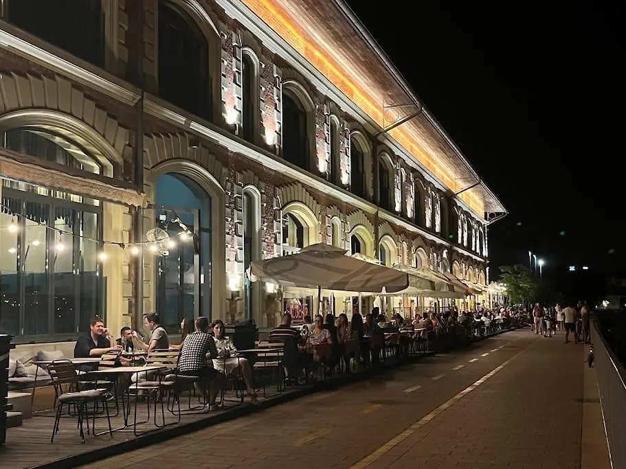 Budapest Full Panorama Residence 0*,